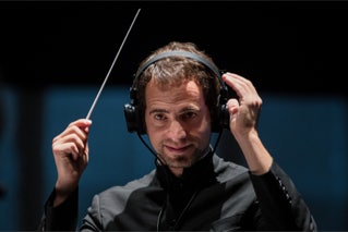 Konzert-Fotograf Ralf Brunner aus Hamburg zeigt seine Aufnahmen von den Donaueschinger Musiktagen, dem wichtigsten Festival für zeitgenössische Tonkunst weltweit.